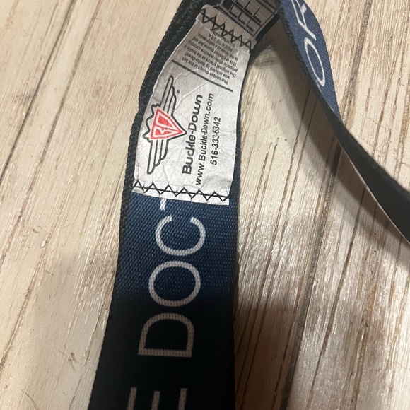 Navy Seatbelt Belt - Picture 4 of 5